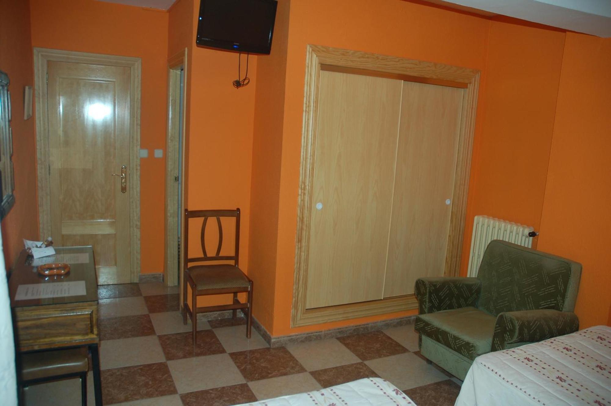 Hostal Residencia Castilla Cuenca  Esterno foto